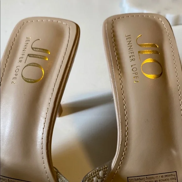 Jennifer Lopez Cream and Silver Heels with Rhinestone Embellishments - Picture 4 of 5